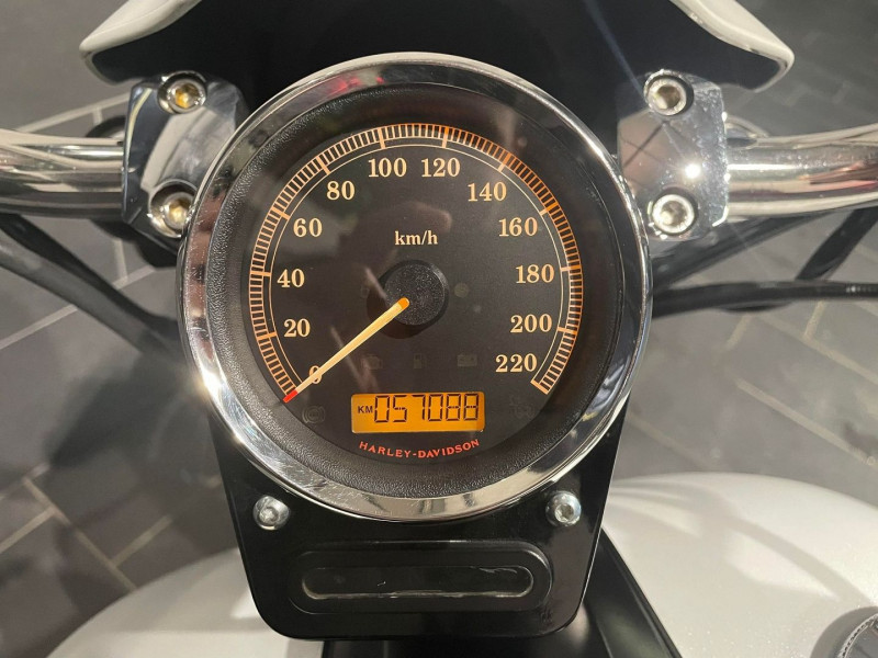 Photo 5 de l'offre de HARLEY-DAVIDSON SOFTAIL BLACKLINE SOFTAIL BLACKLINE 1584 NOIR ABS 2012 à 13990€ chez Signature auto