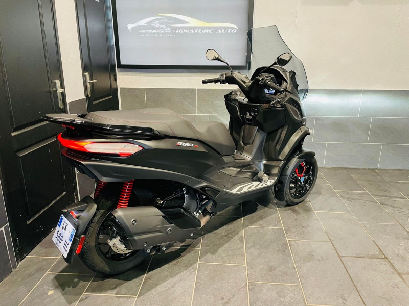 Photo 4 de l'offre de PIAGGIO MP3 MP3 400 HPE SPORT ABS ASR EURO 5 à 9490€ chez Signature auto