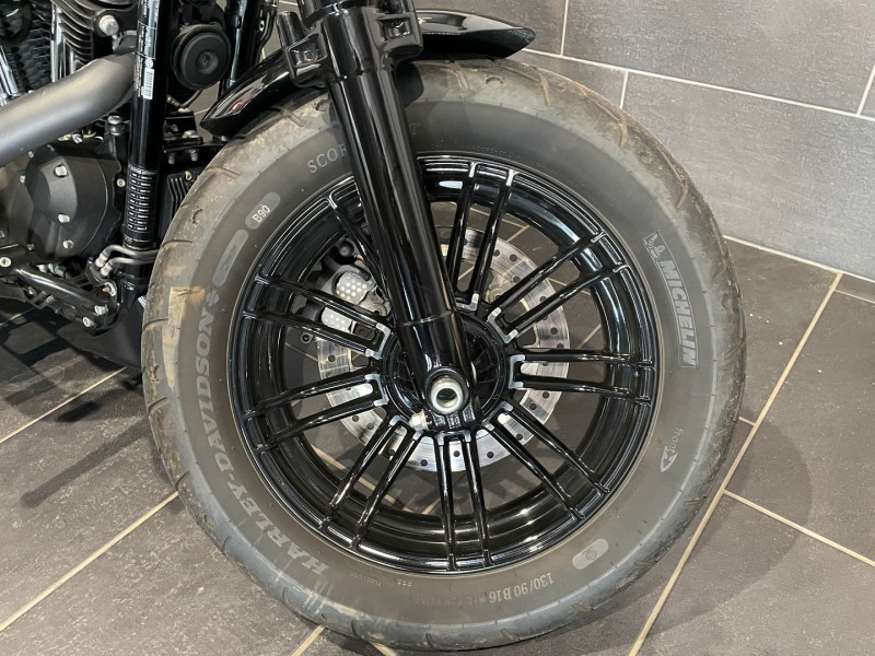 Photo 6 de l'offre de HARLEY-DAVIDSON SPORTSTER SPORTSTER XL 1200 C CUSTOM NOIR ABS 2017 à 12990€ chez Signature auto