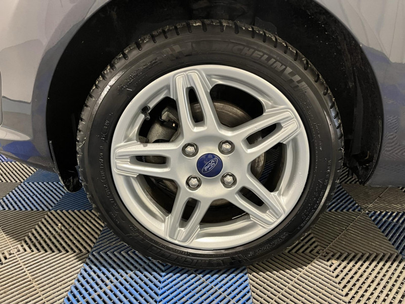 Photo 17 de l'offre de FORD FIESTA 1.0i - 80 S&S Titanium  à 9490€ chez VL Auto