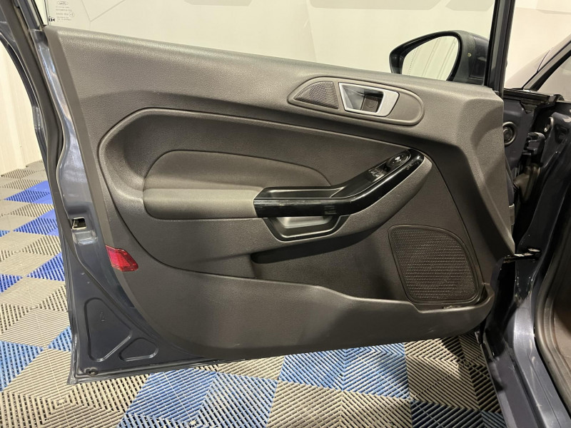 Photo 19 de l'offre de FORD FIESTA 1.0i - 80 S&S Titanium  à 9490€ chez VL Auto