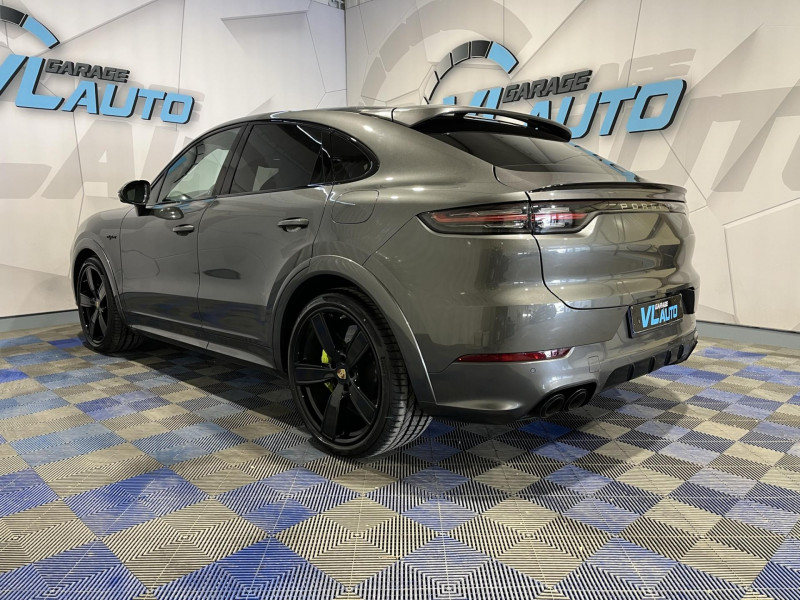Photo 4 de l'offre de PORSCHE Cayenne COUPE Turbo S E-Hybrid 4.0i V8 - 550 + 130 cv BVA Tiptronic S  à 129990€ chez VL Auto