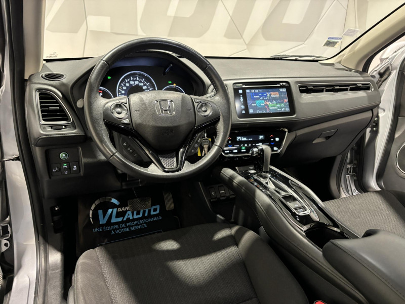 Photo 12 de l'offre de HONDA HR-V  1.5 i-VTEC Executive CVT à 15990€ chez VL Auto