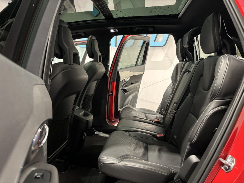 Photo 8 de l'offre de VOLVO XC90  D5 AWD 225 R Design Geartronic A 7 Places + Toit Ouvrant Panoramique à 39990€ chez VL Auto