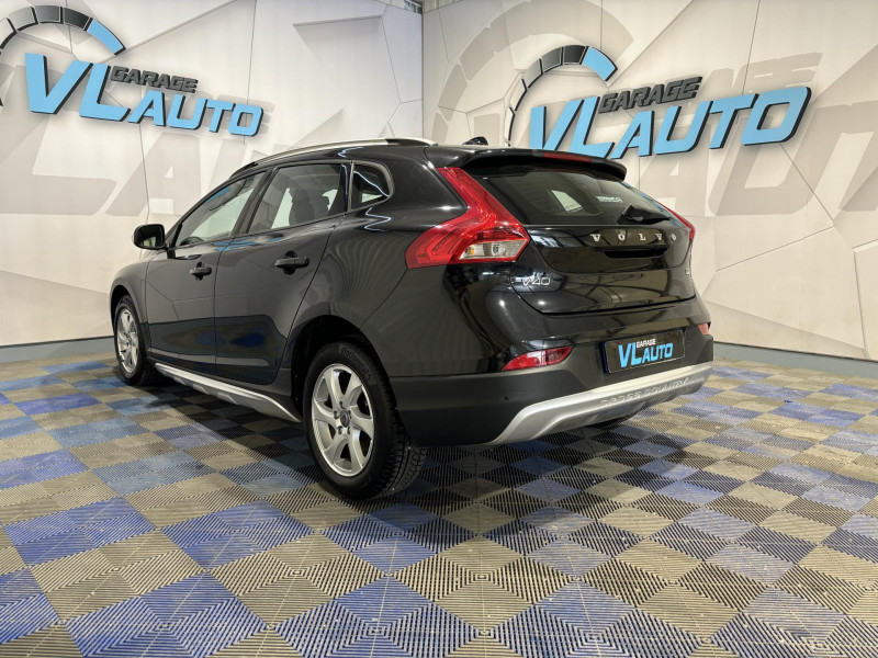 Photo 3 de l'offre de VOLVO V40 CROSS COUNTRY D2 115 Momentum à 12490€ chez VL Auto