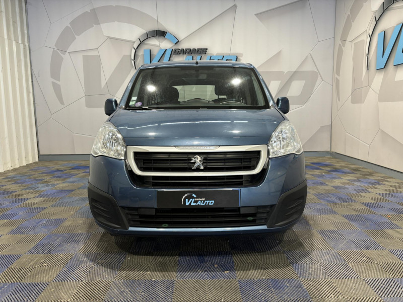 Photo 2 de l'offre de PEUGEOT Partner tepee 1.2L 110ch S&S BVM5 Active à 10990€ chez VL Auto