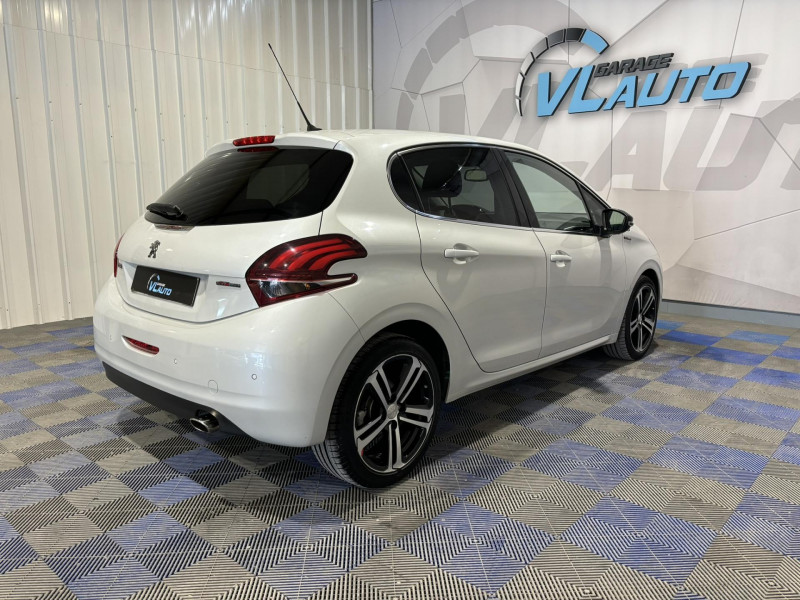 Photo 5 de l'offre de PEUGEOT 208  1.2 PureTech 110ch S&S BVM5 GT Line à 11990€ chez VL Auto