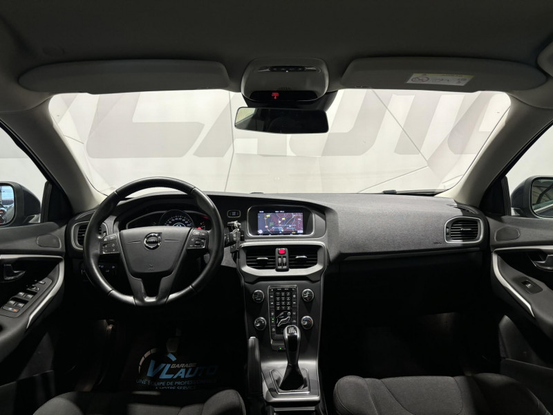 Photo 6 de l'offre de VOLVO V40  T2 122 Kinetic + OPTIONS à 12990€ chez VL Auto