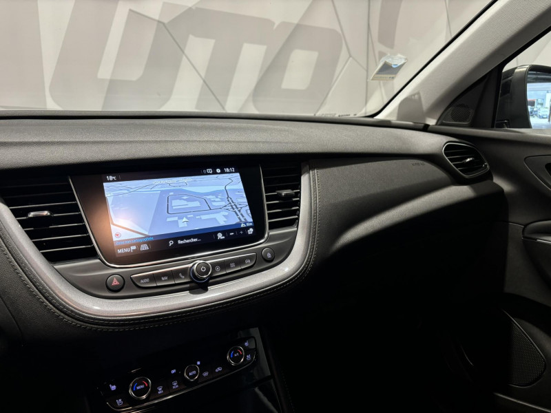 Photo 11 de l'offre de OPEL GRANDLAND X Hybrid4 300 ch AWD BVA8 Ultimate à 18490€ chez VL Auto