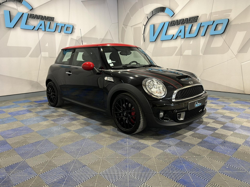 Mini MINI 211 ch John Cooper Works ESSENCE Noir Occasion à vendre