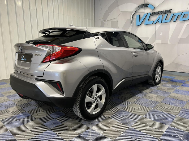 Photo 5 de l'offre de TOYOTA C-HR Hybride 122h - BV e-CVT  Dynamic à 15990€ chez VL Auto