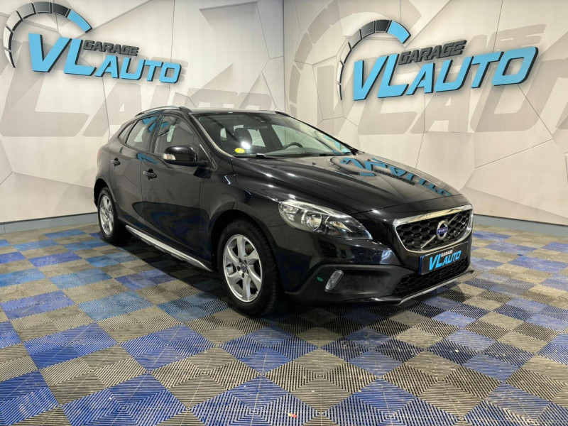 Volvo V40 CROSS COUNTRY D2 115 Kinetic DIESEL Noir Occasion à vendre