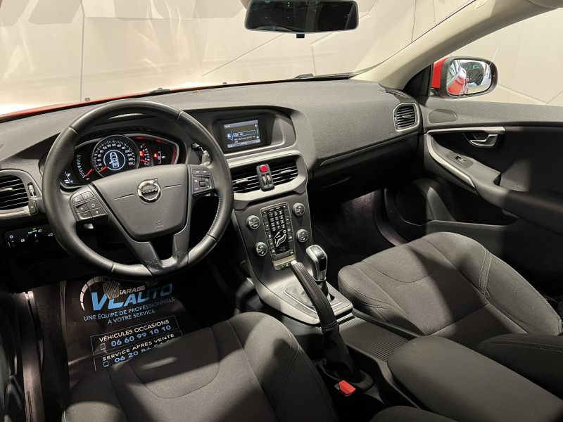 Photo 10 de l'offre de VOLVO V40  T2 122 Kinetic à 12490€ chez VL Auto