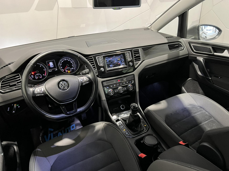 Photo 10 de l'offre de VOLKSWAGEN GOLF SPORTSVAN 2.0 TDI 150 FAP BMT Carat à 12990€ chez VL Auto