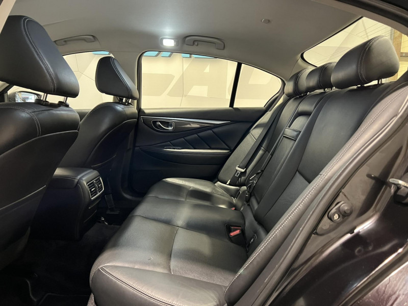 Photo 8 de l'offre de INFINITI Q50 2.2d - BVA  Premium à 12490€ chez VL Auto