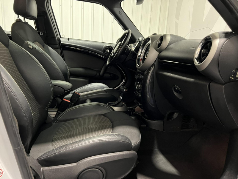 Photo 11 de l'offre de MINI COUNTRYMAN D 143 ch ALL4 Cooper S BVA à 11990€ chez VL Auto