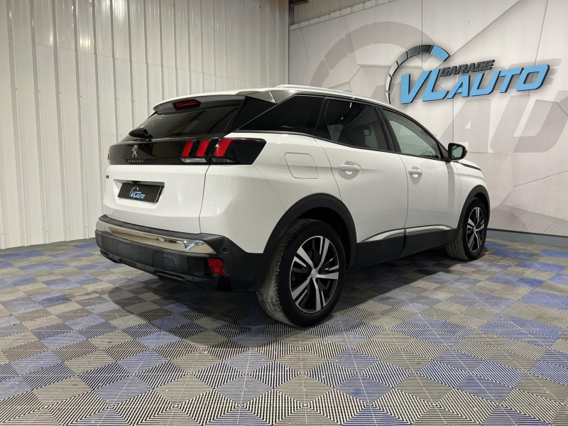 Photo 5 de l'offre de PEUGEOT 3008  BlueHDi 130ch S&S BVM6 Allure à 18490€ chez VL Auto