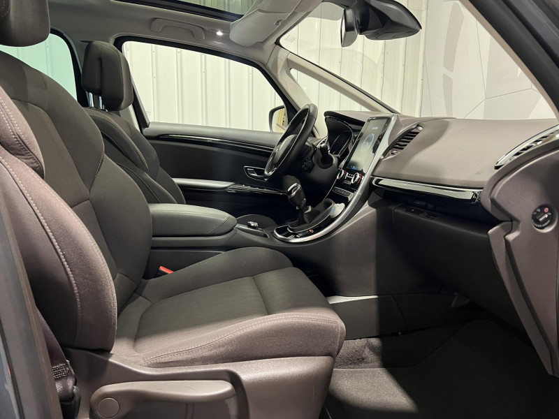 Photo 11 de l'offre de RENAULT ESPACE V dCi 130 Energy Life à 13490€ chez VL Auto