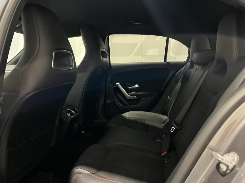 Photo 8 de l'offre de MERCEDES-BENZ CLASSE A 200 7G-DCT AMG Line à 20990€ chez VL Auto