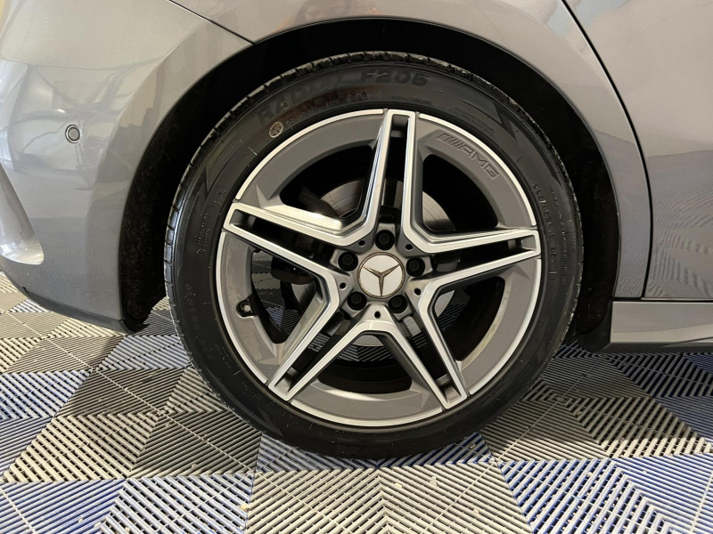 Photo 16 de l'offre de MERCEDES-BENZ CLASSE A 200 7G-DCT AMG Line à 20990€ chez VL Auto