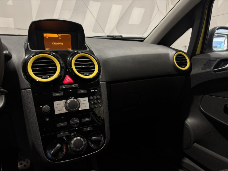 Photo 9 de l'offre de OPEL CORSA 1.2 - 85 ch Twinport Color Edition à 7990€ chez VL Auto