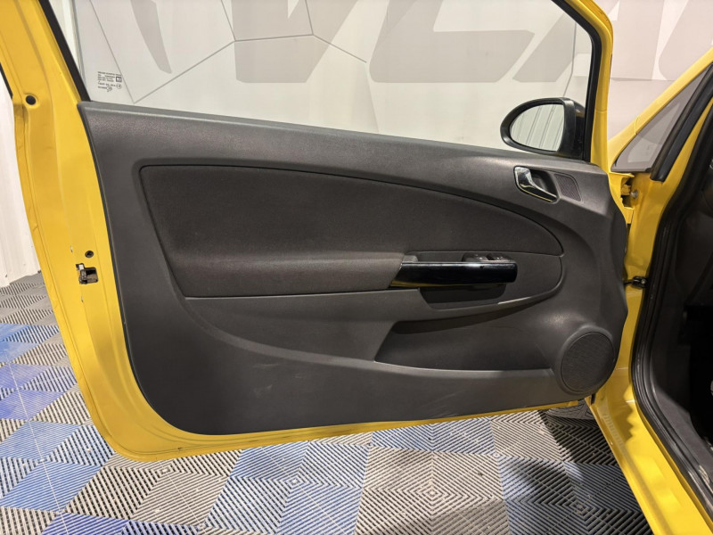 Photo 19 de l'offre de OPEL CORSA 1.2 - 85 ch Twinport Color Edition à 7990€ chez VL Auto