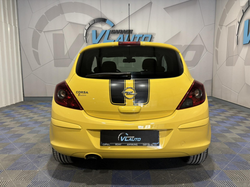 Photo 4 de l'offre de OPEL CORSA 1.2 - 85 ch Twinport Color Edition à 7990€ chez VL Auto