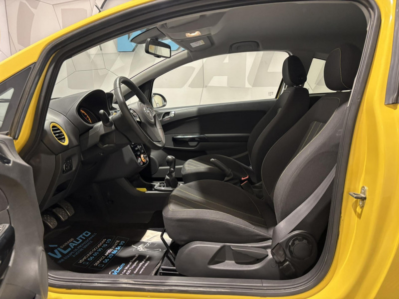 Photo 6 de l'offre de OPEL CORSA 1.2 - 85 ch Twinport Color Edition à 7990€ chez VL Auto