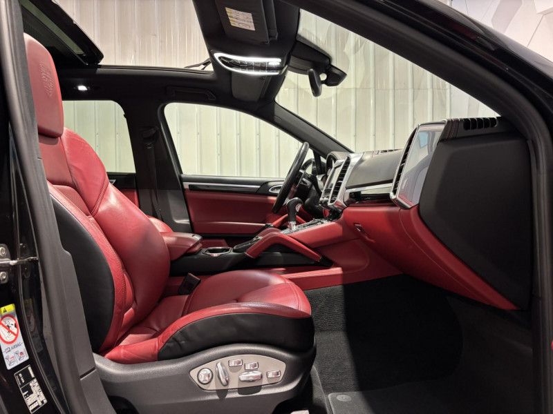 Photo 14 de l'offre de PORSCHE CAYENNE 3.0 V6 416 ch S E-Hybrid Tiptronic BVA à 32990€ chez VL Auto