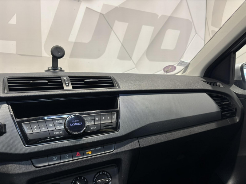 Photo 10 de l'offre de SKODA FABIA 1.2 16V TSI - 90 Greentec  Ambition à 6990€ chez VL Auto