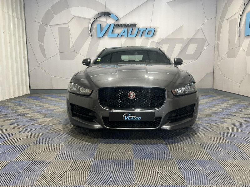 Photo 2 de l'offre de JAGUAR XE 2.0 D - 180 - BVA - AWD  R-Sport à 15990€ chez VL Auto