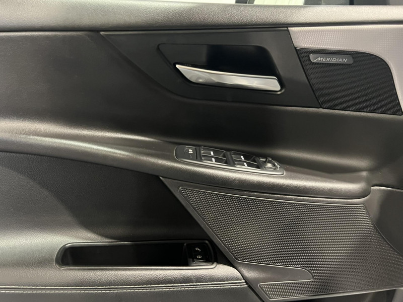 Photo 23 de l'offre de JAGUAR XE 2.0 D - 180 - BVA - AWD  R-Sport à 15990€ chez VL Auto