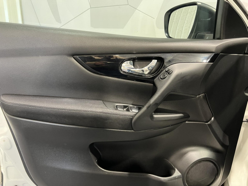 Photo 21 de l'offre de NISSAN QASHQAI 1.6 dCi 130 Stop/Start Connect Edition à 9490€ chez VL Auto