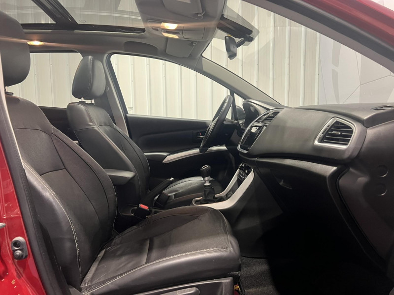 Photo 11 de l'offre de SUZUKI SX4 S-CROSS 1.4 Boosterjet Allgrip Style à 11990€ chez VL Auto