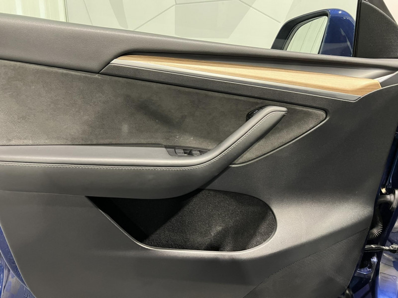 Photo 20 de l'offre de TESLA MODEL Y  Long-Range Dual Motor AWD à 34990€ chez VL Auto