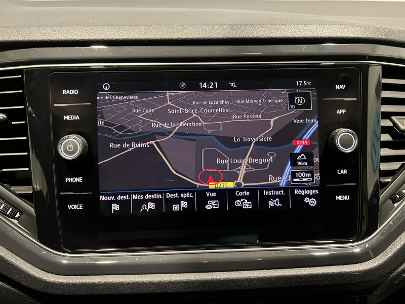 Photo 12 de l'offre de VOLKSWAGEN T-ROC 1.5 TSI 150 EVO Start/Stop BVM6 Carat à 21490€ chez VL Auto