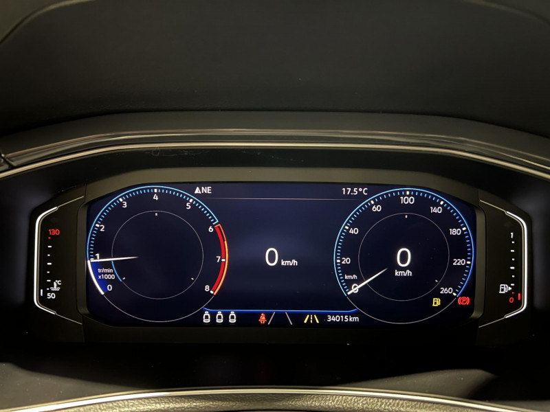 Photo 9 de l'offre de VOLKSWAGEN T-ROC 1.5 TSI 150 EVO Start/Stop BVM6 Carat à 21490€ chez VL Auto