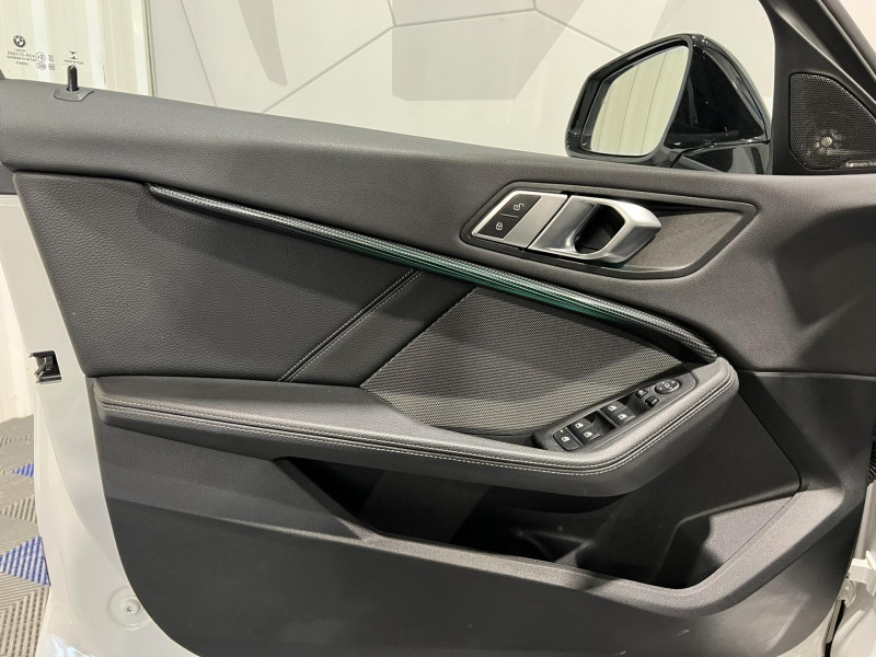 Photo 21 de l'offre de BMW SERIE 1 M135i xDrive 306 ch BVA8 F40 à 38990€ chez VL Auto