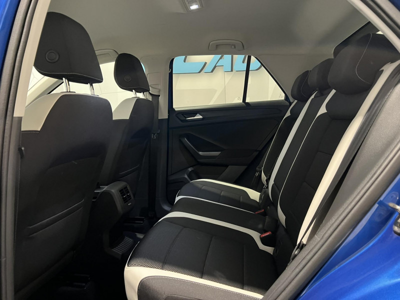 Photo 8 de l'offre de VOLKSWAGEN T-ROC 1.5 TSI 150 EVO Start/Stop BVM6 Carat à 21490€ chez VL Auto