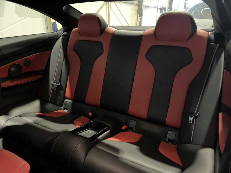 Photo 8 de l'offre de BMW M4 450 ch DKG7 LCI2 Pack Competition Freins Céramique M4 à 64990€ chez VL Auto