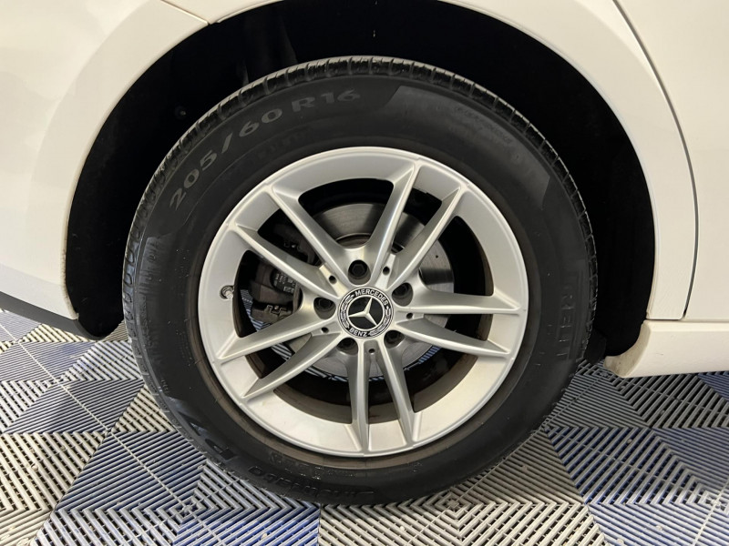 Photo 15 de l'offre de MERCEDES-BENZ CLASSE B 180 d 7G-DCT Style Line à 18990€ chez VL Auto