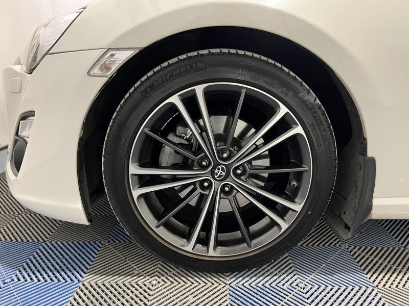 Photo 18 de l'offre de TOYOTA GT86  2.0L Coupé à 27990€ chez VL Auto