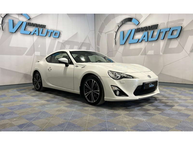 Toyota GT86  2.0L Coupé ESSENCE Blanc Occasion à vendre