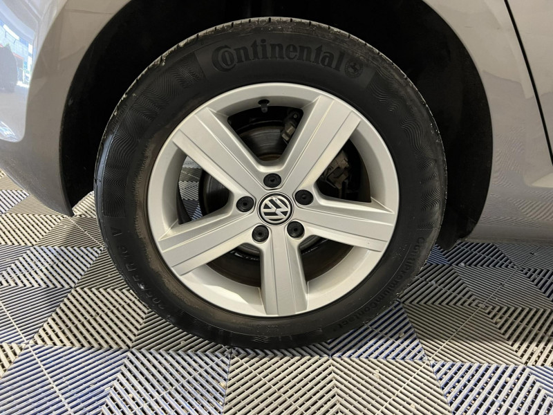 Photo 17 de l'offre de VOLKSWAGEN GOLF 1.2 TSI 105 BlueMotion Technology Carat à 13490€ chez VL Auto