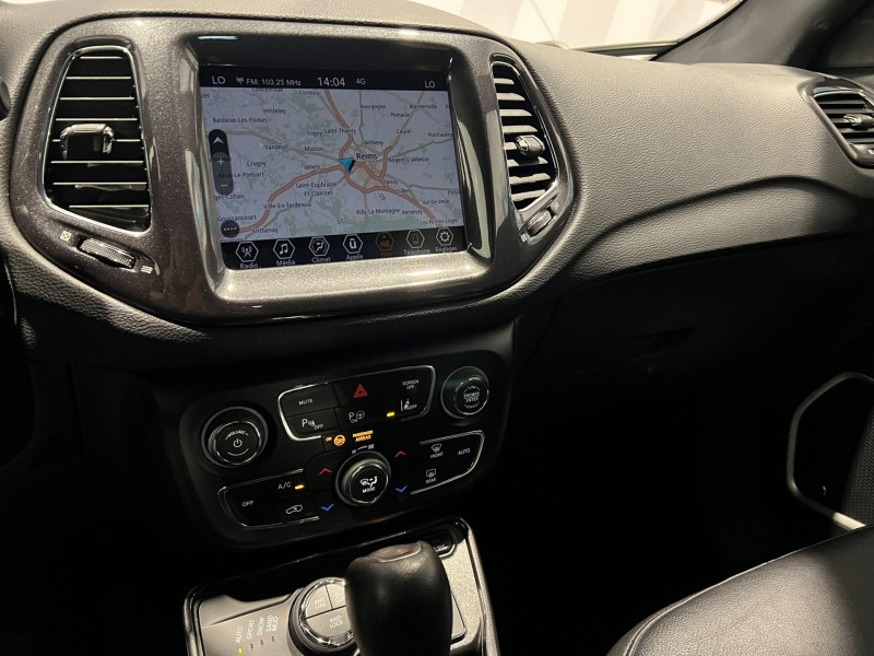 Photo 15 de l'offre de JEEP COMPASS 1.3 PHEV T4 240 ch 4xe eAWD S à 22490€ chez VL Auto