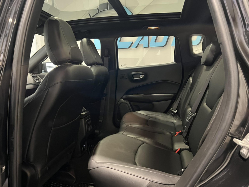 Photo 8 de l'offre de JEEP COMPASS 1.3 PHEV T4 240 ch 4xe eAWD S à 22490€ chez VL Auto