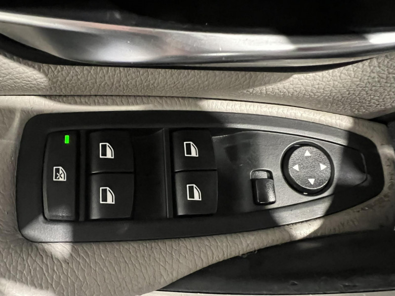 Photo 22 de l'offre de BMW SERIE 3 318d 136 ch F30 Sport BVA à 16990€ chez VL Auto