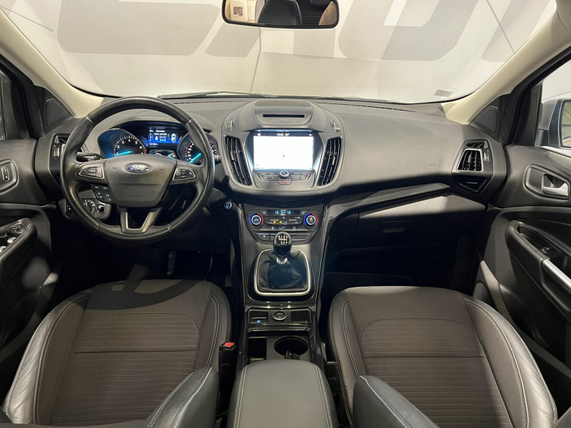 Photo 6 de l'offre de FORD KUGA 1.5 EcoBoost 120 S&S 4x2 BVM6 Titanium à 12490€ chez VL Auto