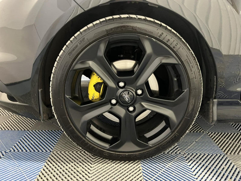 Photo 16 de l'offre de FORD FIESTA 1.6 EcoBoost 182 ST à 13990€ chez VL Auto