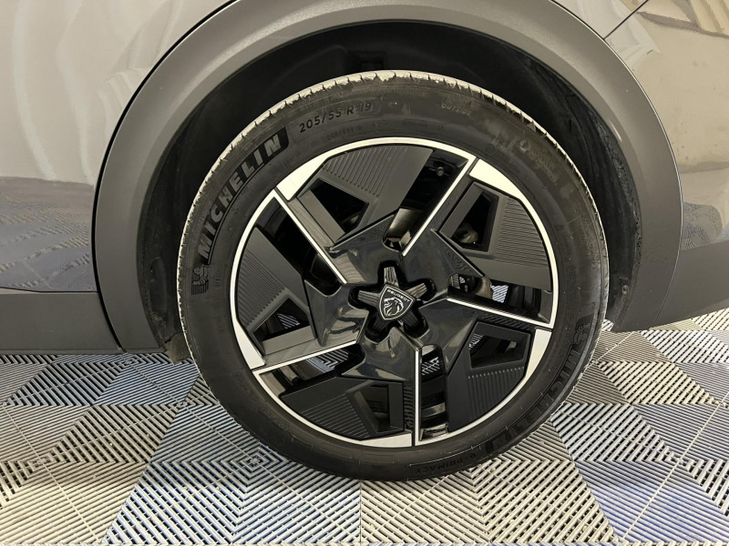 Photo 19 de l'offre de PEUGEOT 408  PHEV 180 e-EAT8 GT à 28990€ chez VL Auto